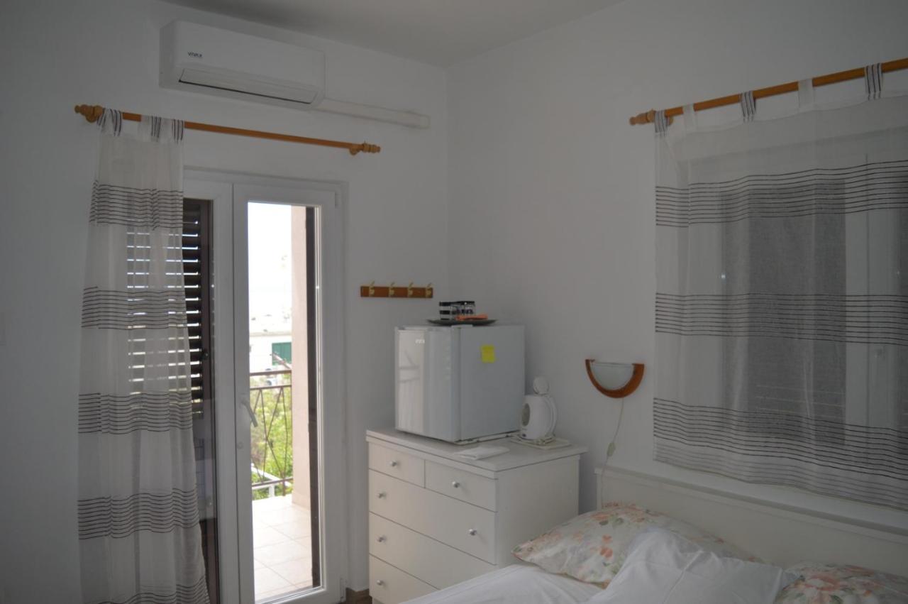 Soba Mira Lägenhet Makarska Exteriör bild